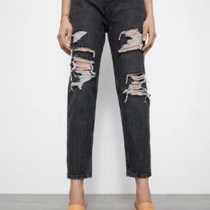 ZARA high-wasited ripped MOM FIT jeans